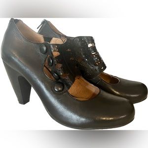 Miz Mooz Black Leather Heels
